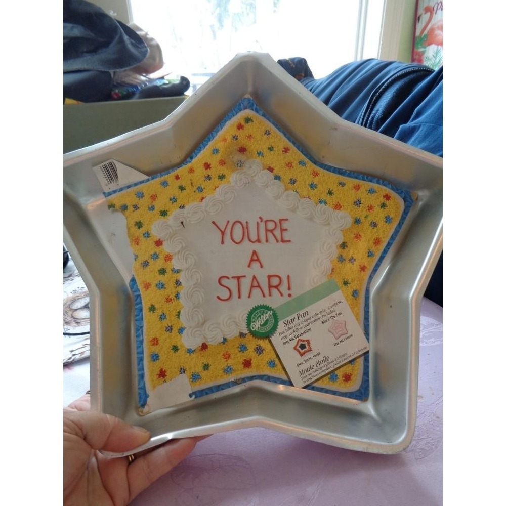 Wilton Metal Cake Pan 2105-2512 Star